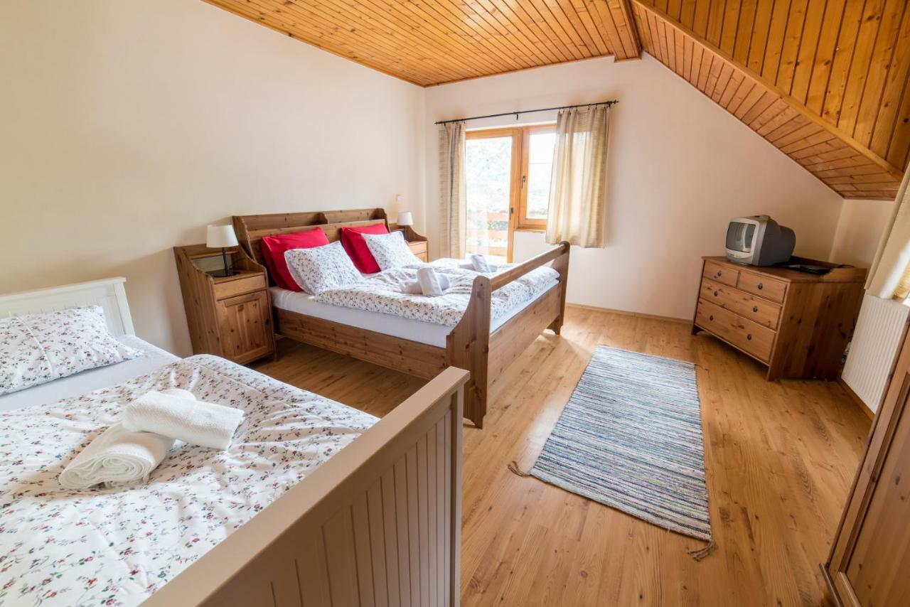 Holiday Home Skalka Mýto pod Ďumbierom エクステリア 写真